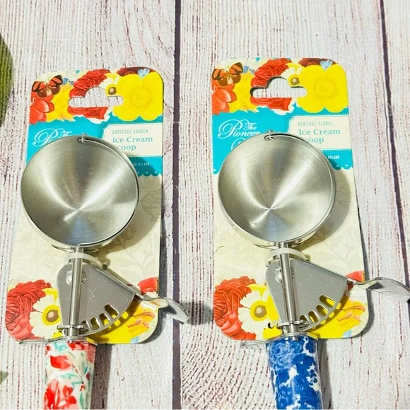 The Pioneer Woman Stainless Ice Creak Scoop Floral Set NEW - Picture 5 of 6